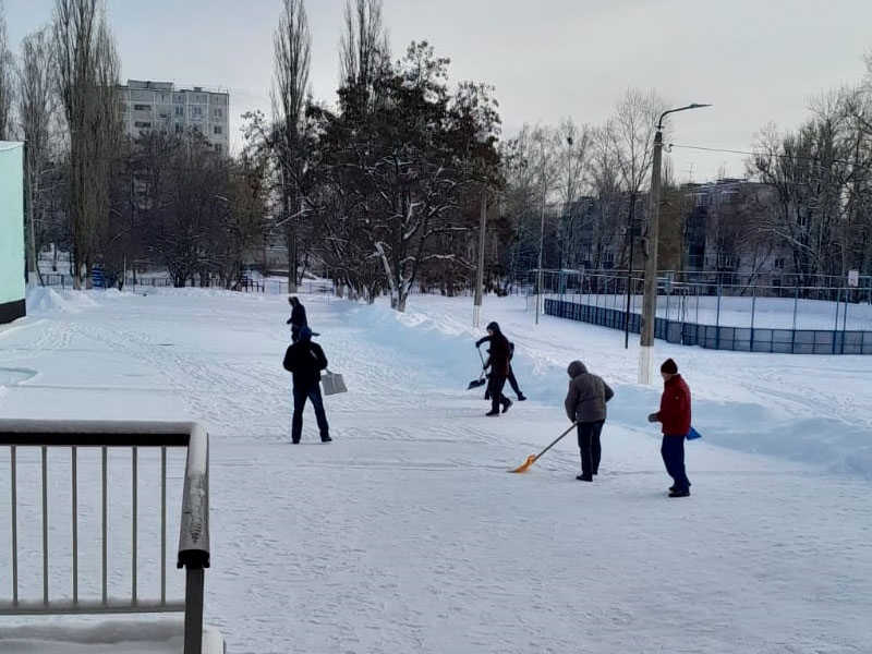 Уборка снега.